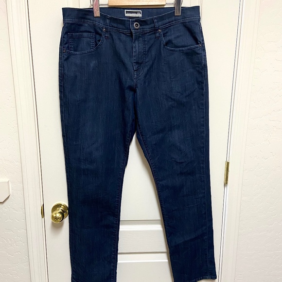 Travis Mathew Mens Jeans Dark Wash Straight Fit Comfort Stretch Size 34x32 - Picture 3 of 10